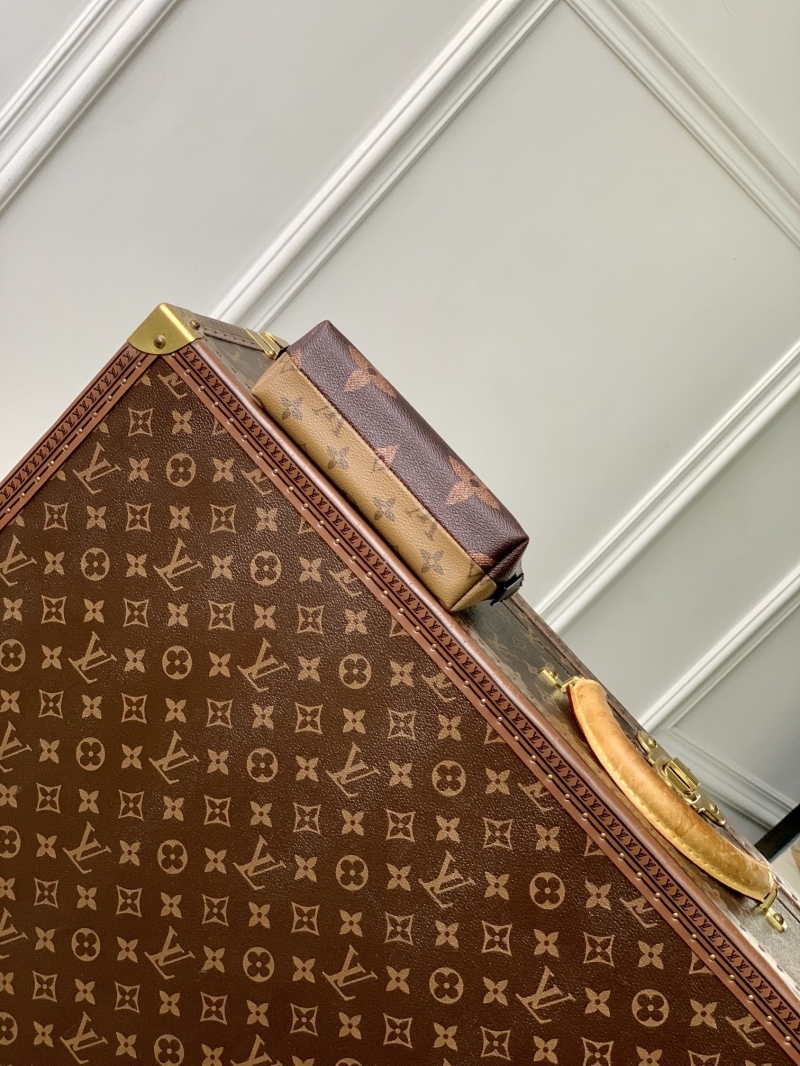 LV Clutch Bags